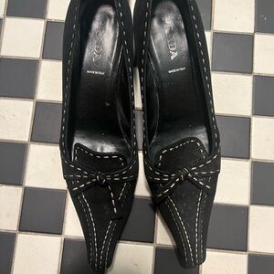 PRADA Suede Heels (vintage) 🩶